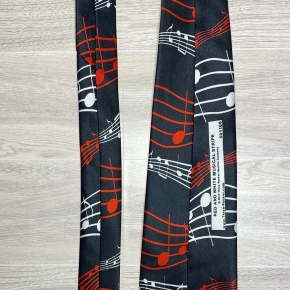 Three Rooker 2017 Black and Red Musical Note Tie - Picture 13 of 16